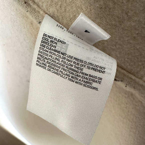 Uniqlo Light Camel Coat with Cream Interior Petite Fit with Hood and pockets - Picture 9 of 16